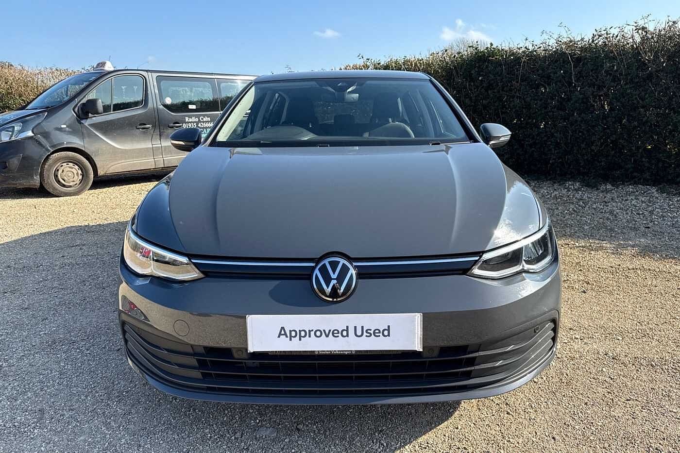 Volkswagen Golf MK8 Hatch 5-Dr 1.5 eTSI (150PS) Life EVO DSG