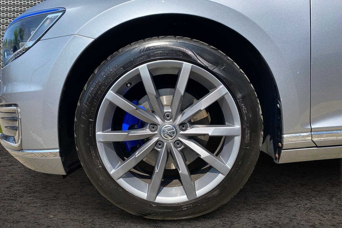 Volkswagen Passat GTE