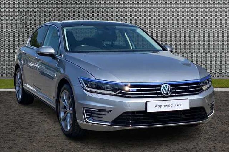 Volkswagen Passat 1.4 TSI GTE Advance 218PS PHEV DSG Saloon