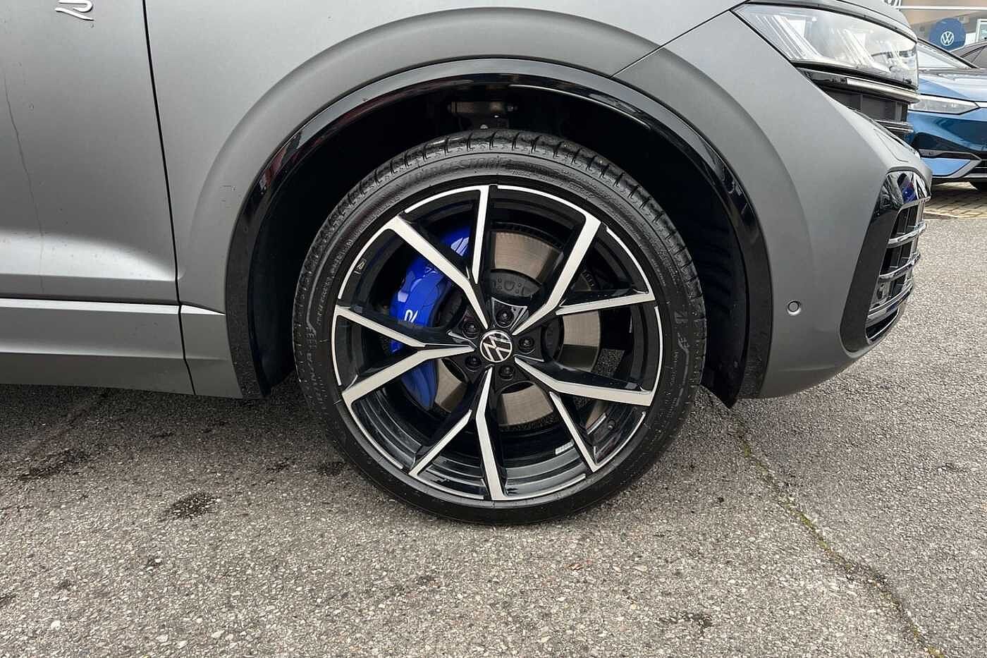 Volkswagen Touareg 3.0TSI (462ps) R PHEV 4Motion Tiptronic