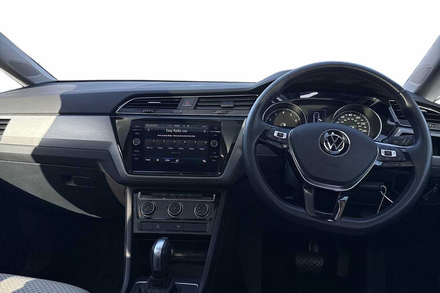 Volkswagen Touran 1.5 TSI EVO SE Family DSG 5dr