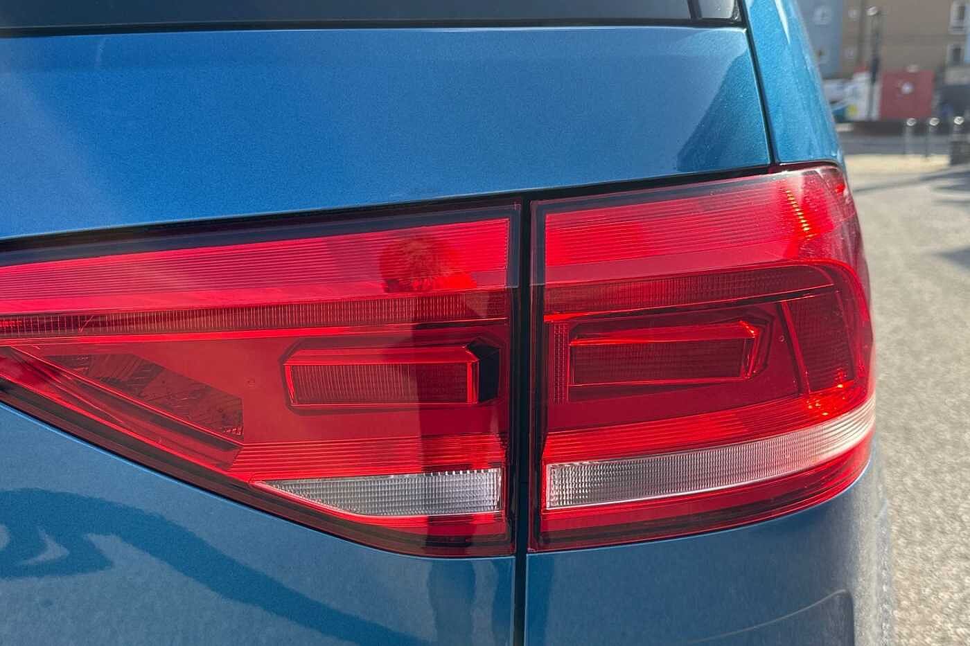 Volkswagen Touran 1.5 TSI EVO SE Family DSG 5dr