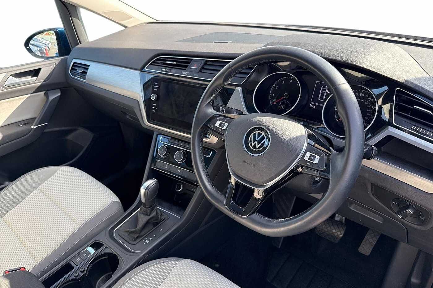 Volkswagen Touran 1.5 TSI EVO SE Family DSG 5dr