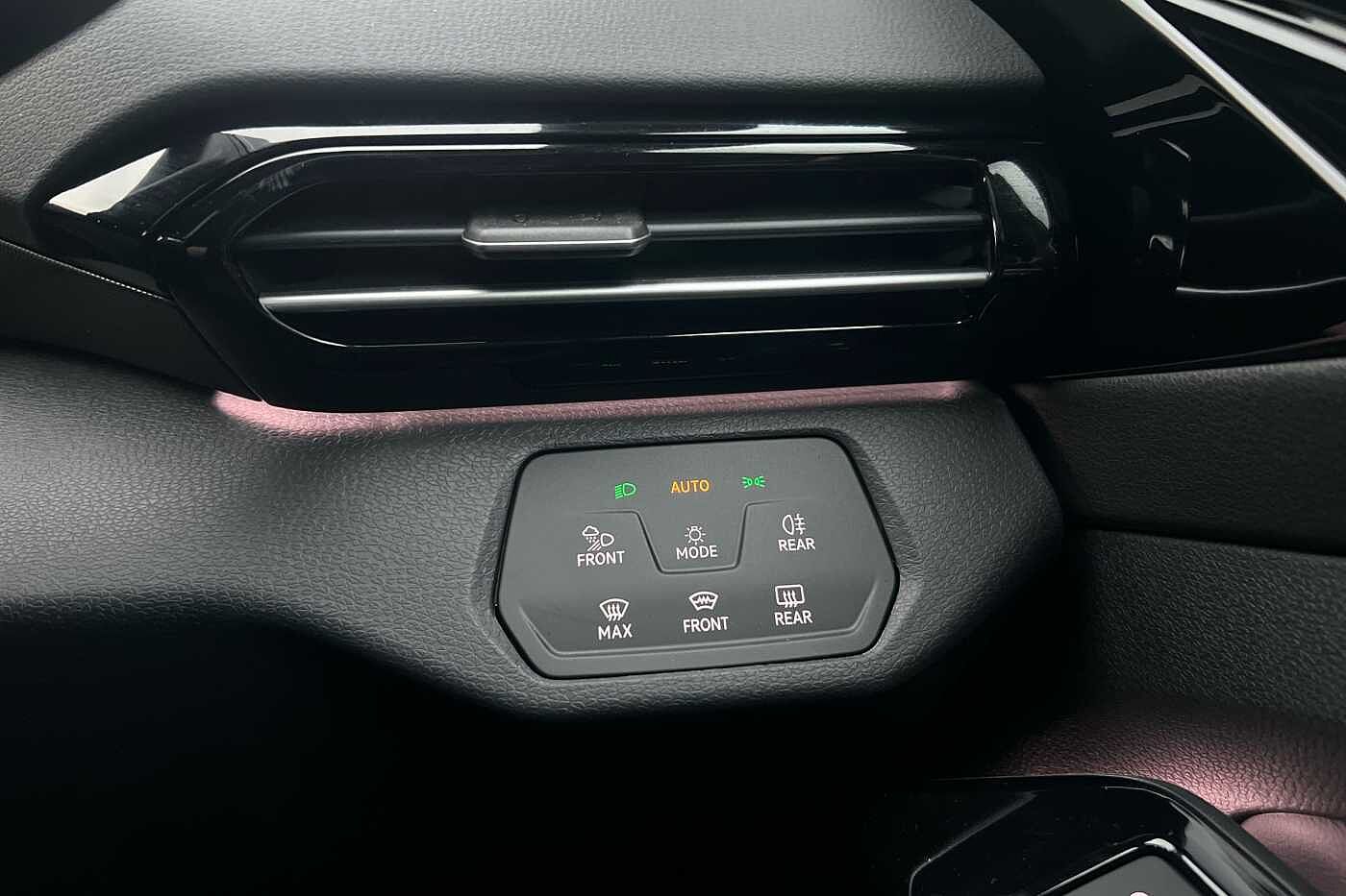 Volkswagen ID.5 GTX Style 77kWh 4Motion 299PS Automatic