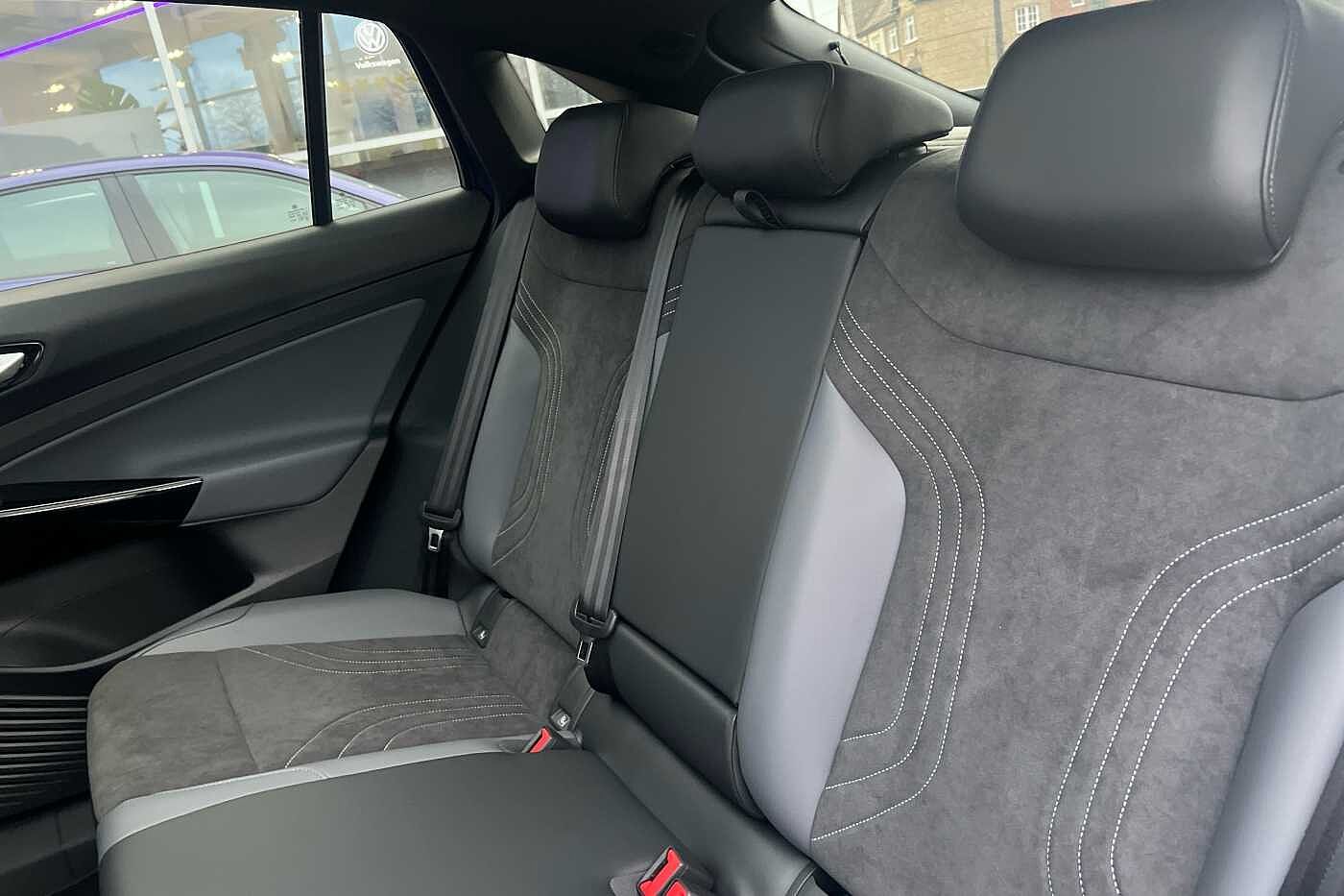 Volkswagen ID.5 Style 77kWh Pro Performance 204PS Automatic