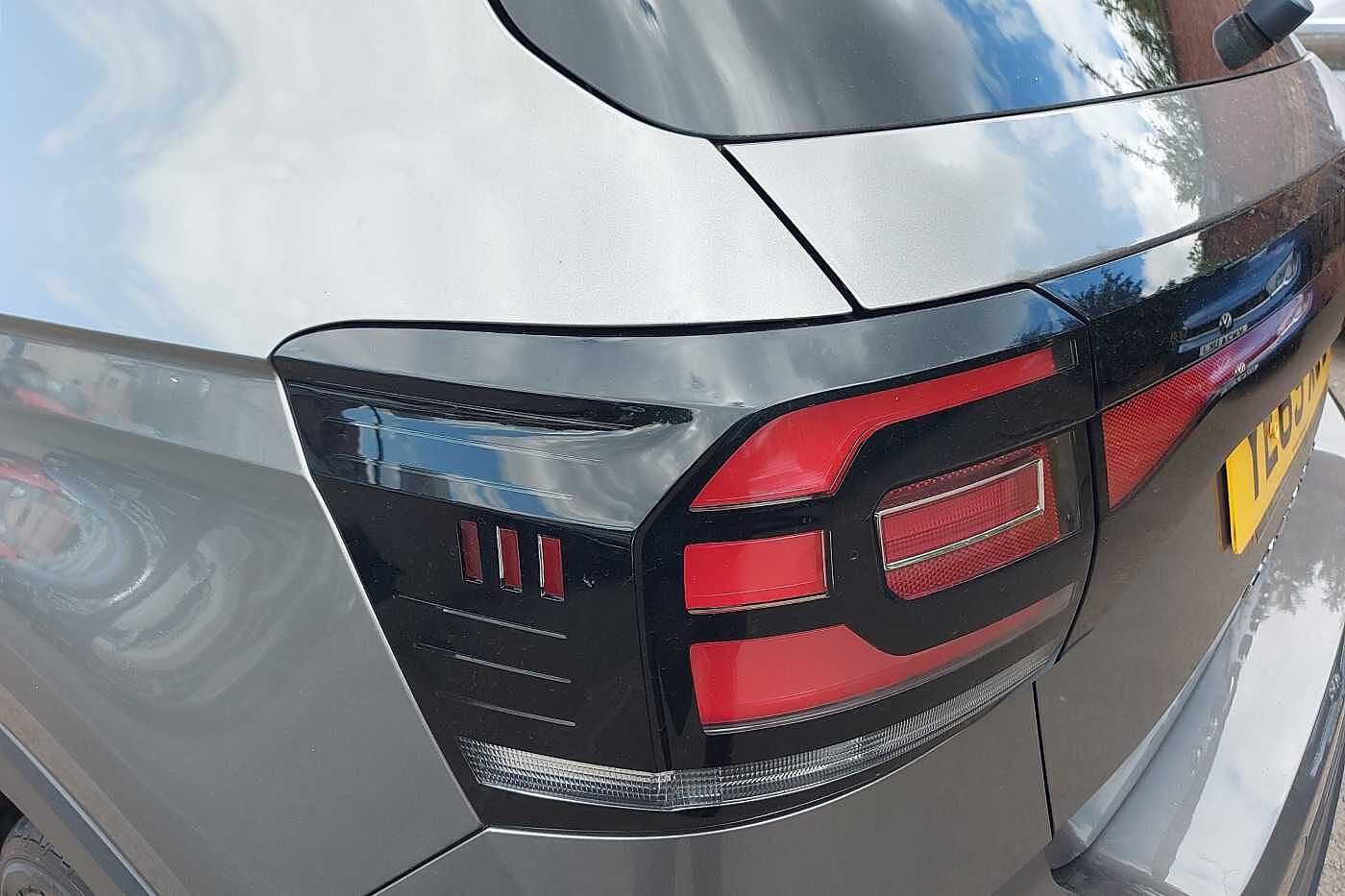 Volkswagen T-Cross 1.0 TSI (115ps) R-Line Hatchback