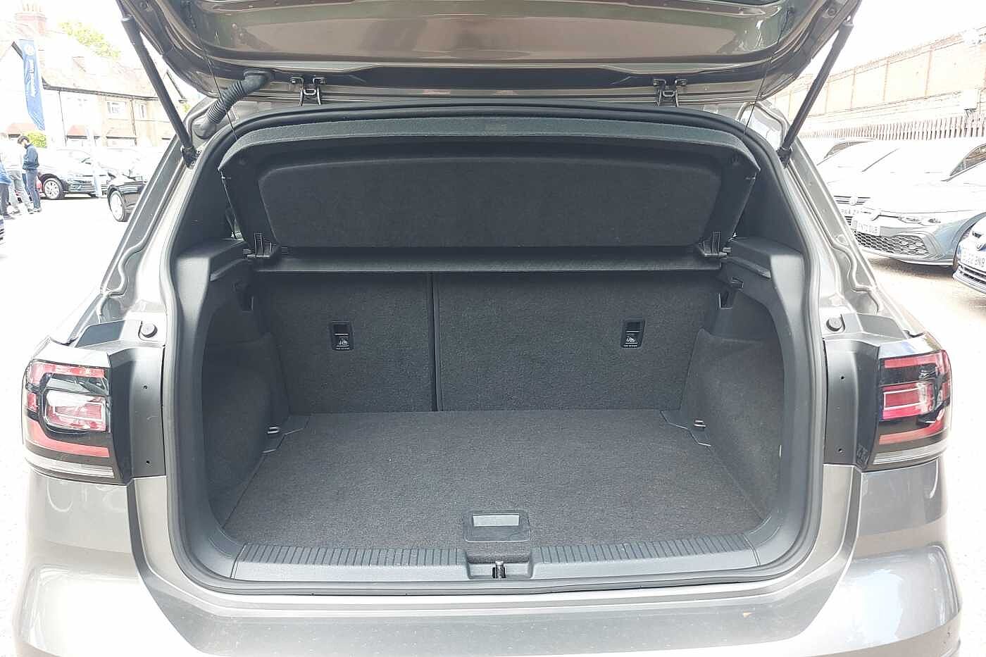 Volkswagen T-Cross 1.0 TSI (115ps) R-Line Hatchback
