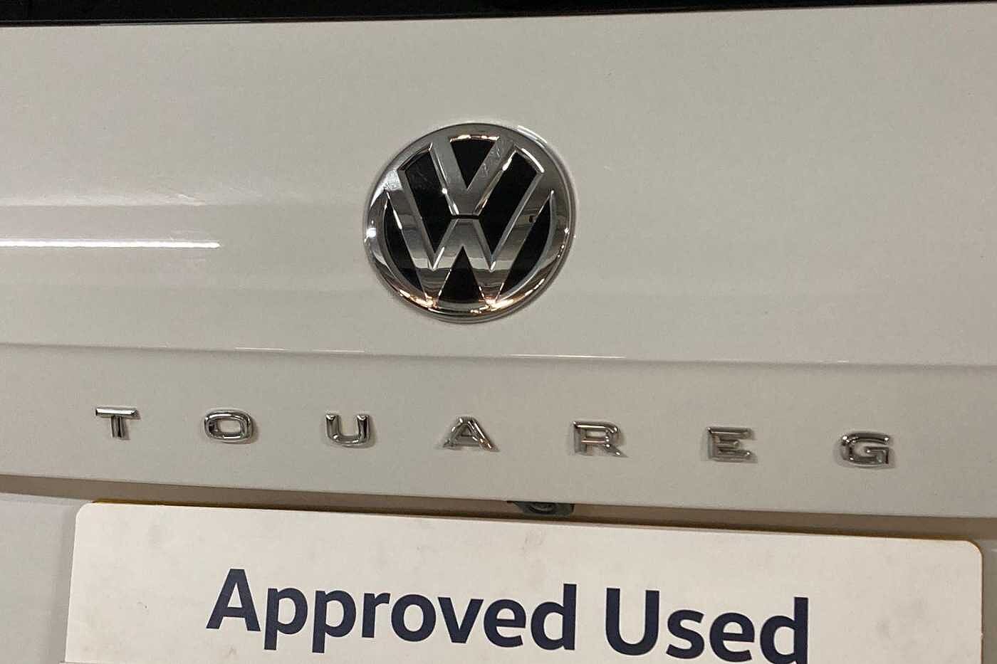 Volkswagen Touareg V6 R-Line 3.0 TSI 340PS 4MOTION 8-speed Auto Tiptronic 5 Door