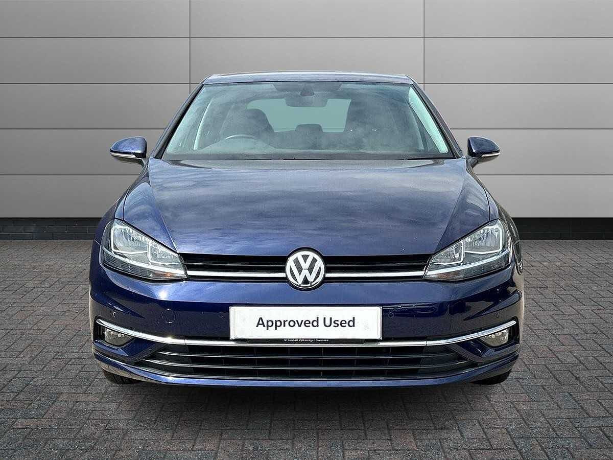 Volkswagen Golf Hatchback 1.0 TSI 115 Match 5dr + VOLKSWAGEN WARRANTY