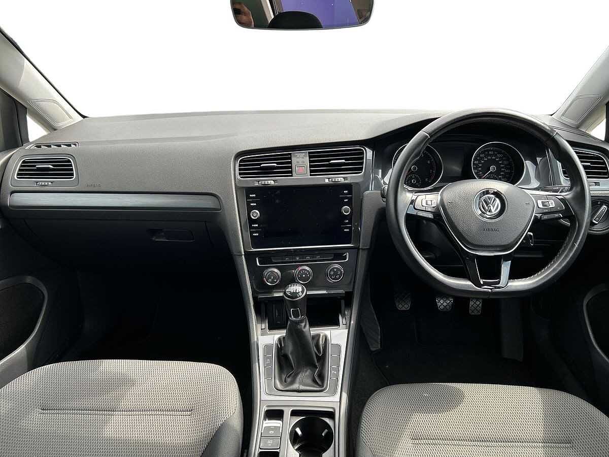 Volkswagen Golf Hatchback 1.0 TSI 115 Match 5dr + VOLKSWAGEN WARRANTY
