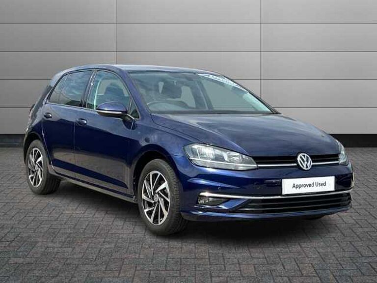 Volkswagen Golf Hatchback 1.0 TSI 115 Match 5dr + VOLKSWAGEN WARRANTY