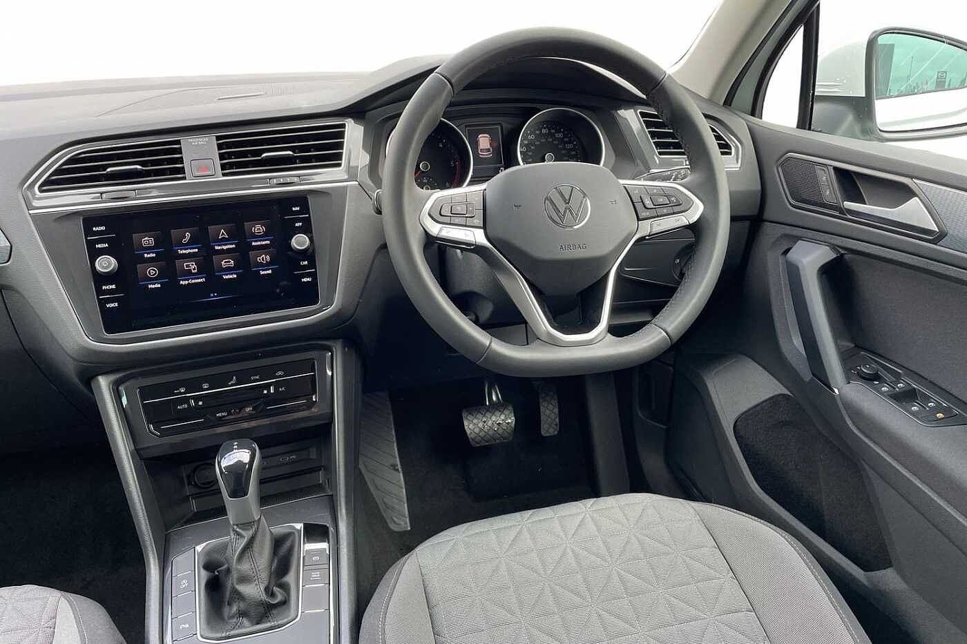 Volkswagen Tiguan Life 2.0 TDI 150PS 7-Speed DSG 5 Door
