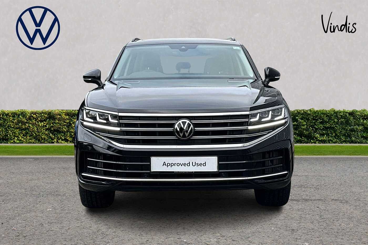Volkswagen Touareg Estate Elegance 3.0 TSI eHybrid 381PS 8-Speed Tiptronic 4Motion 5 Door