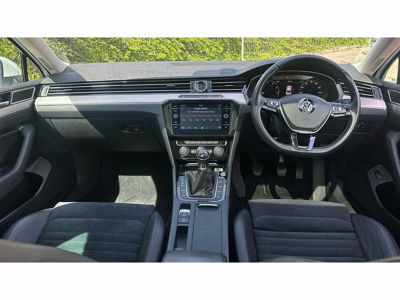 Volkswagen Passat 1.5 TSI (150ps) GT (s/s) Saloon
