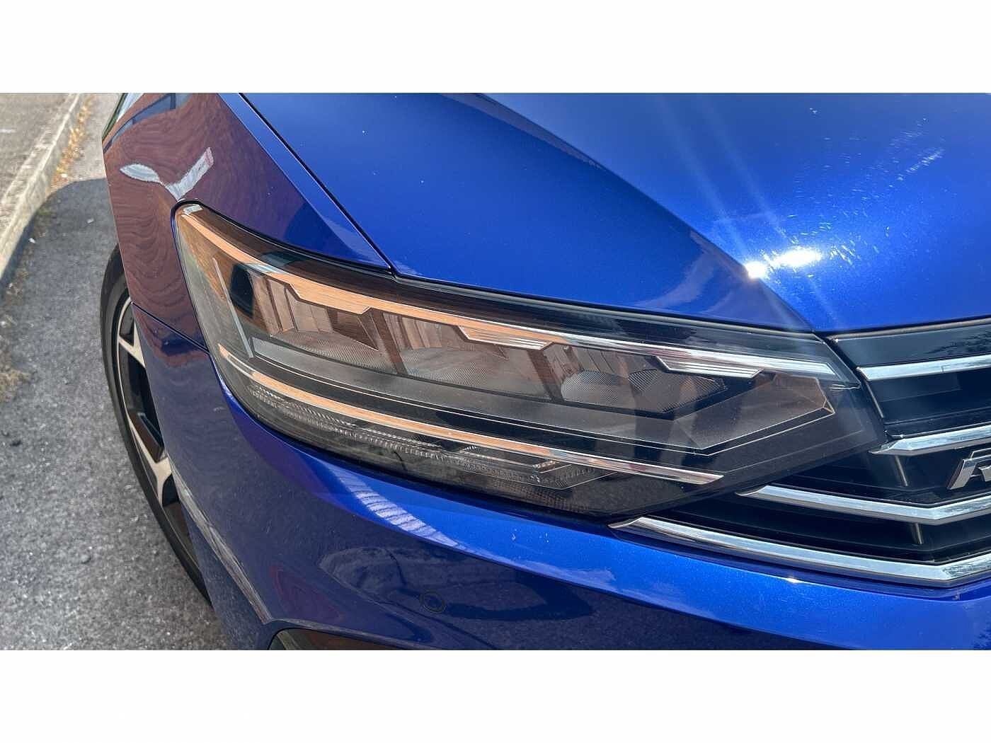 Volkswagen Passat MK8 Facelift Est 2.0TDI 150 R-Line EVO DSG