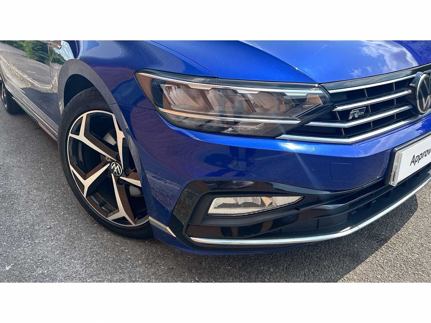 Volkswagen Passat MK8 Facelift Est 2.0TDI 150 R-Line EVO DSG