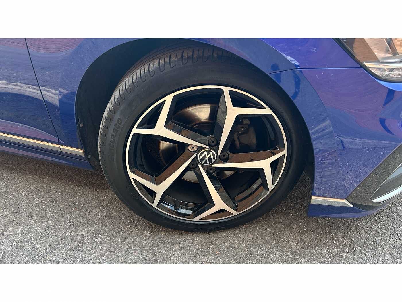 Volkswagen Passat MK8 Facelift Est 2.0TDI 150 R-Line EVO DSG