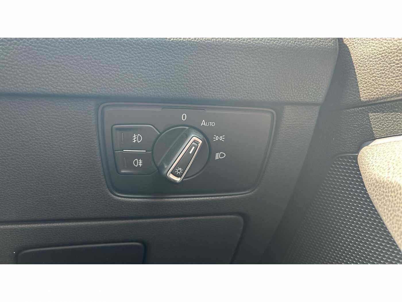 Volkswagen Passat MK8 Facelift Est 2.0TDI 150 R-Line EVO DSG