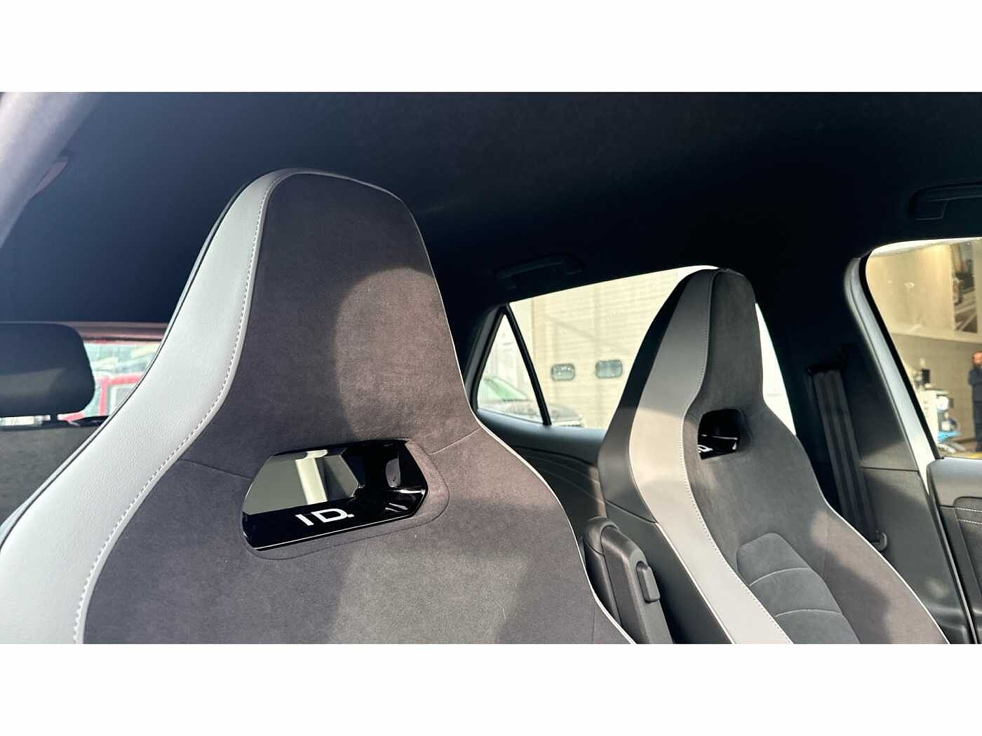 Volkswagen ID.3 Pro 58kWh 204PS Automatic 5 Door