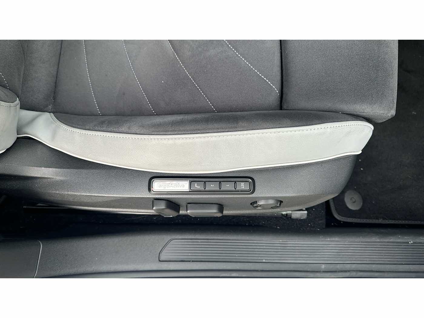 Volkswagen ID.3 Pro 58kWh 204PS Automatic 5 Door