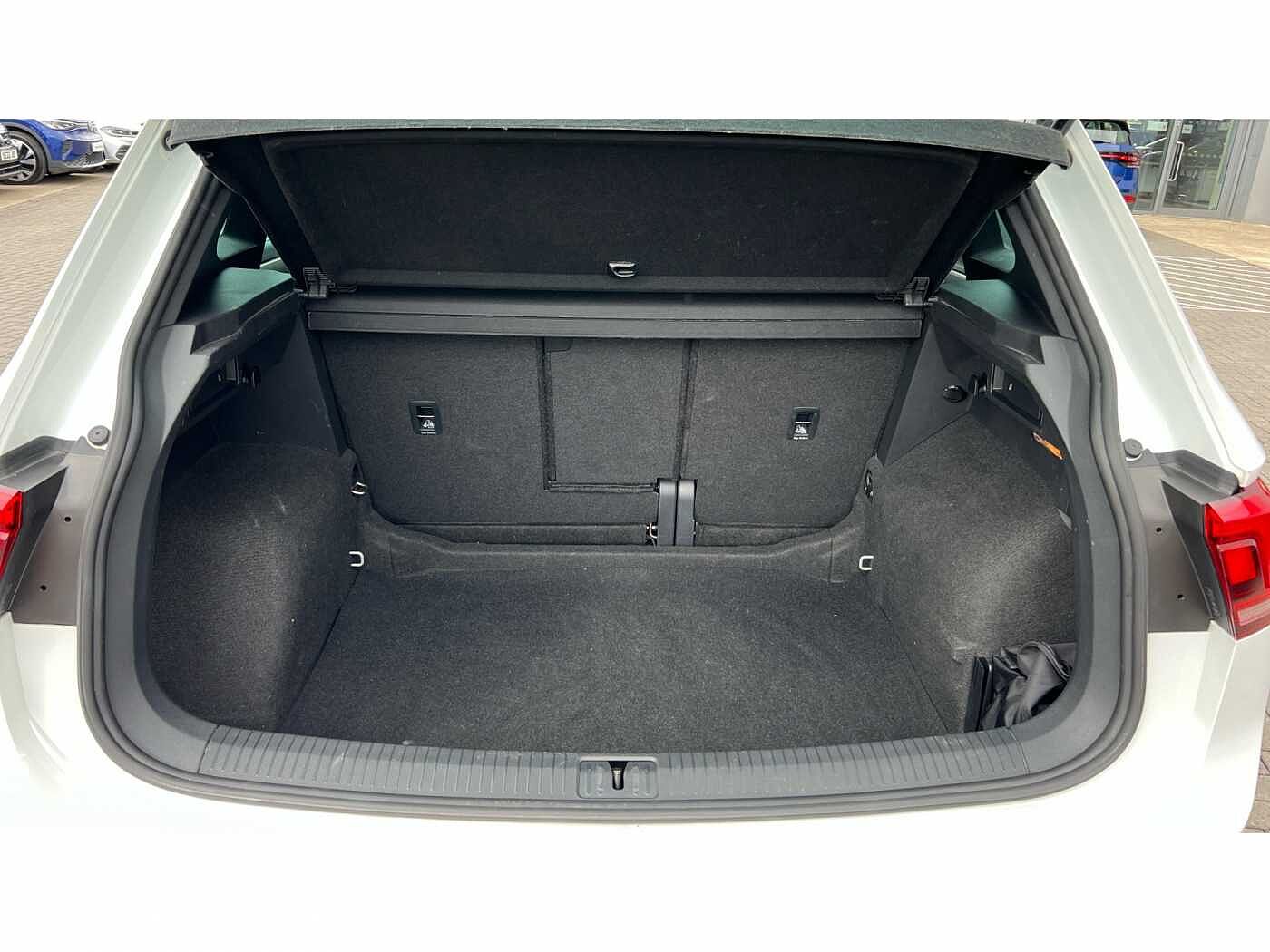 Volkswagen Tiguan 1.5 TSI (150ps) R-Line EVO DSG