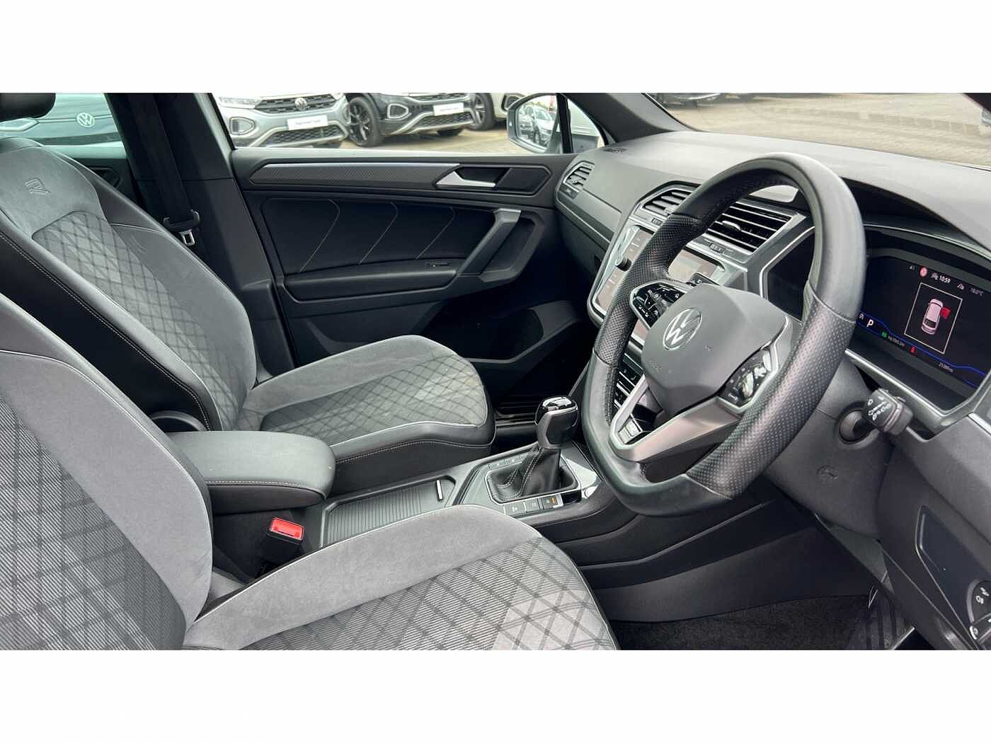 Volkswagen Tiguan 1.5 TSI (150ps) R-Line EVO DSG