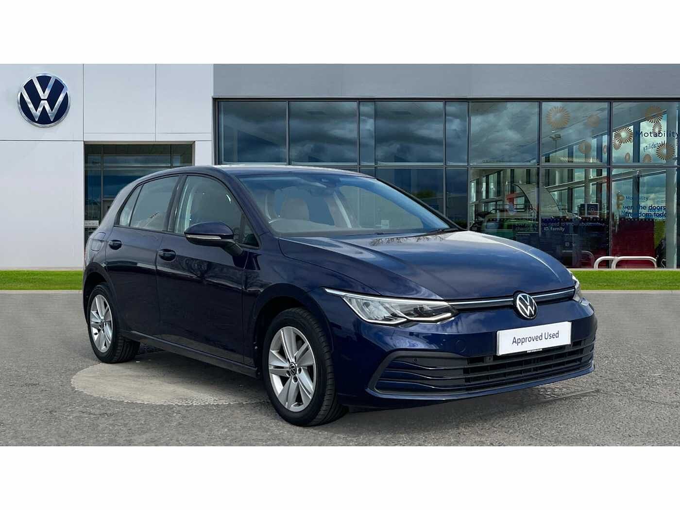 Volkswagen Golf 8 Life 1.5 TSI 130PS 6-speed Manual 5 Door