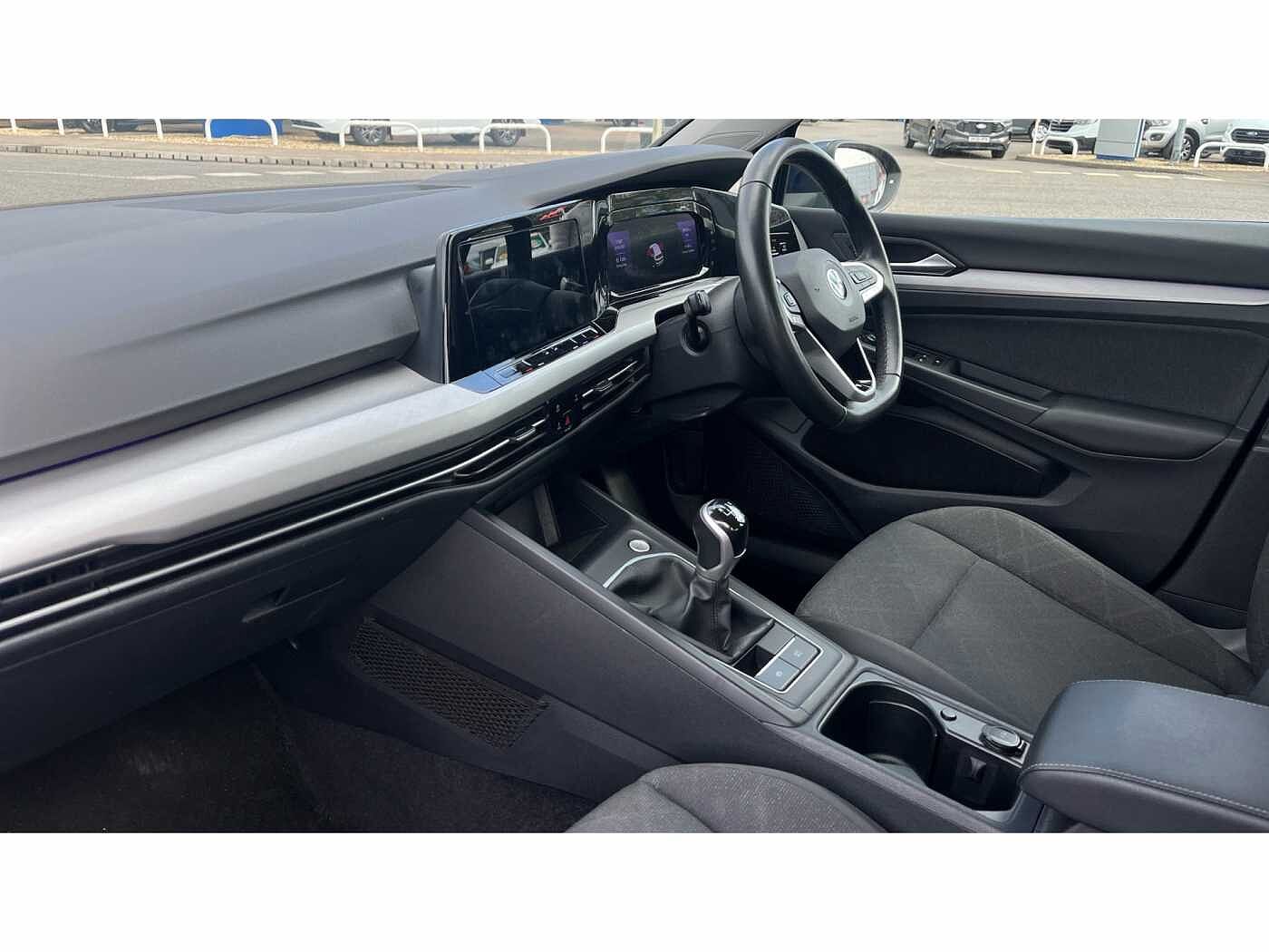 Volkswagen Golf 8 Life 1.5 TSI 130PS 6-speed Manual 5 Door