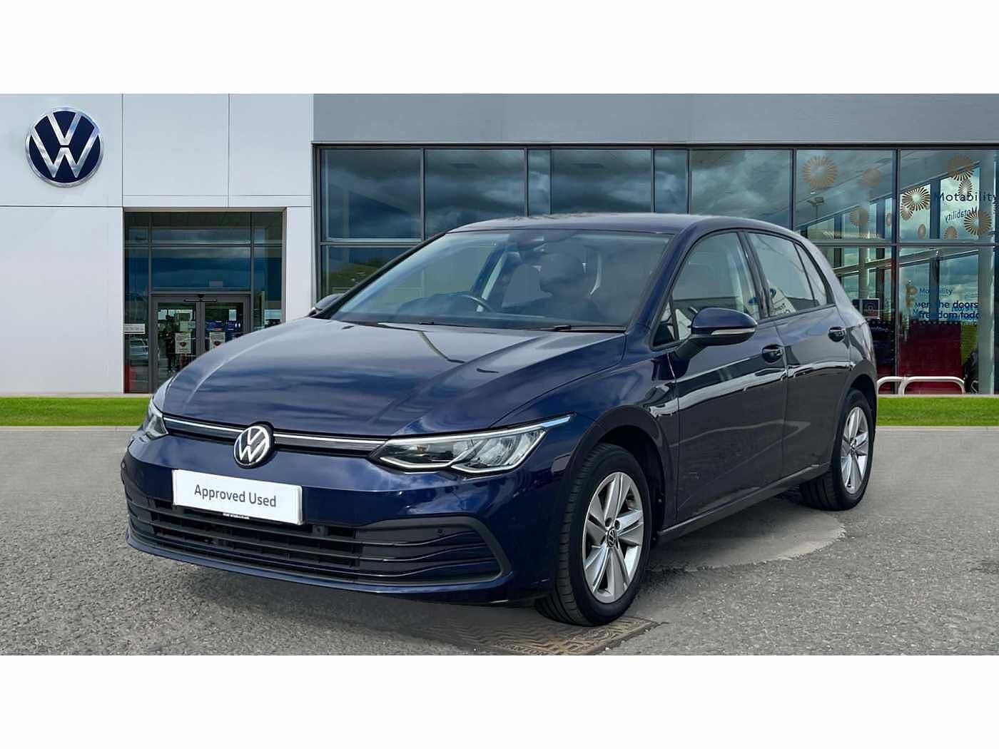 Volkswagen Golf 8 Life 1.5 TSI 130PS 6-speed Manual 5 Door