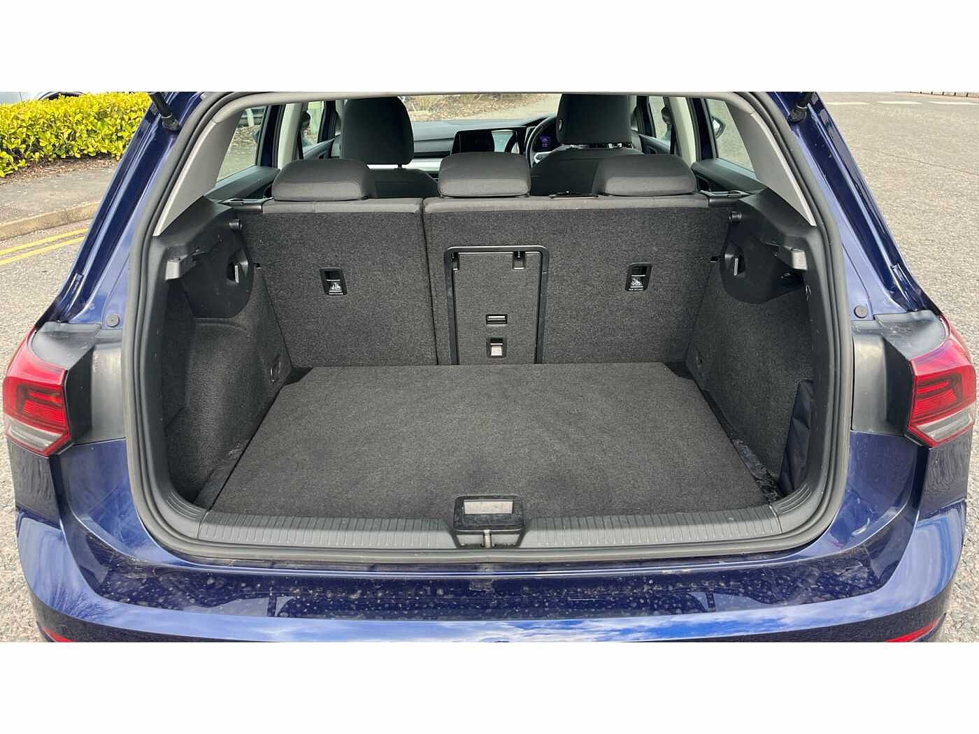 Volkswagen Golf 8 Life 1.5 TSI 130PS 6-speed Manual 5 Door