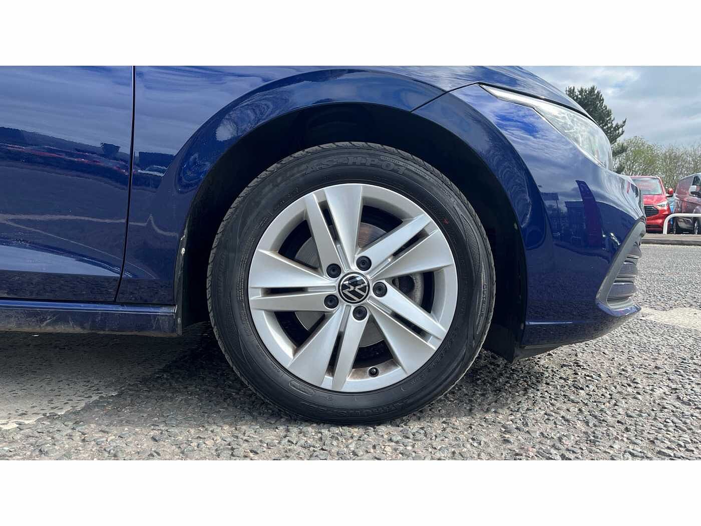 Volkswagen Golf 8 Life 1.5 TSI 130PS 6-speed Manual 5 Door