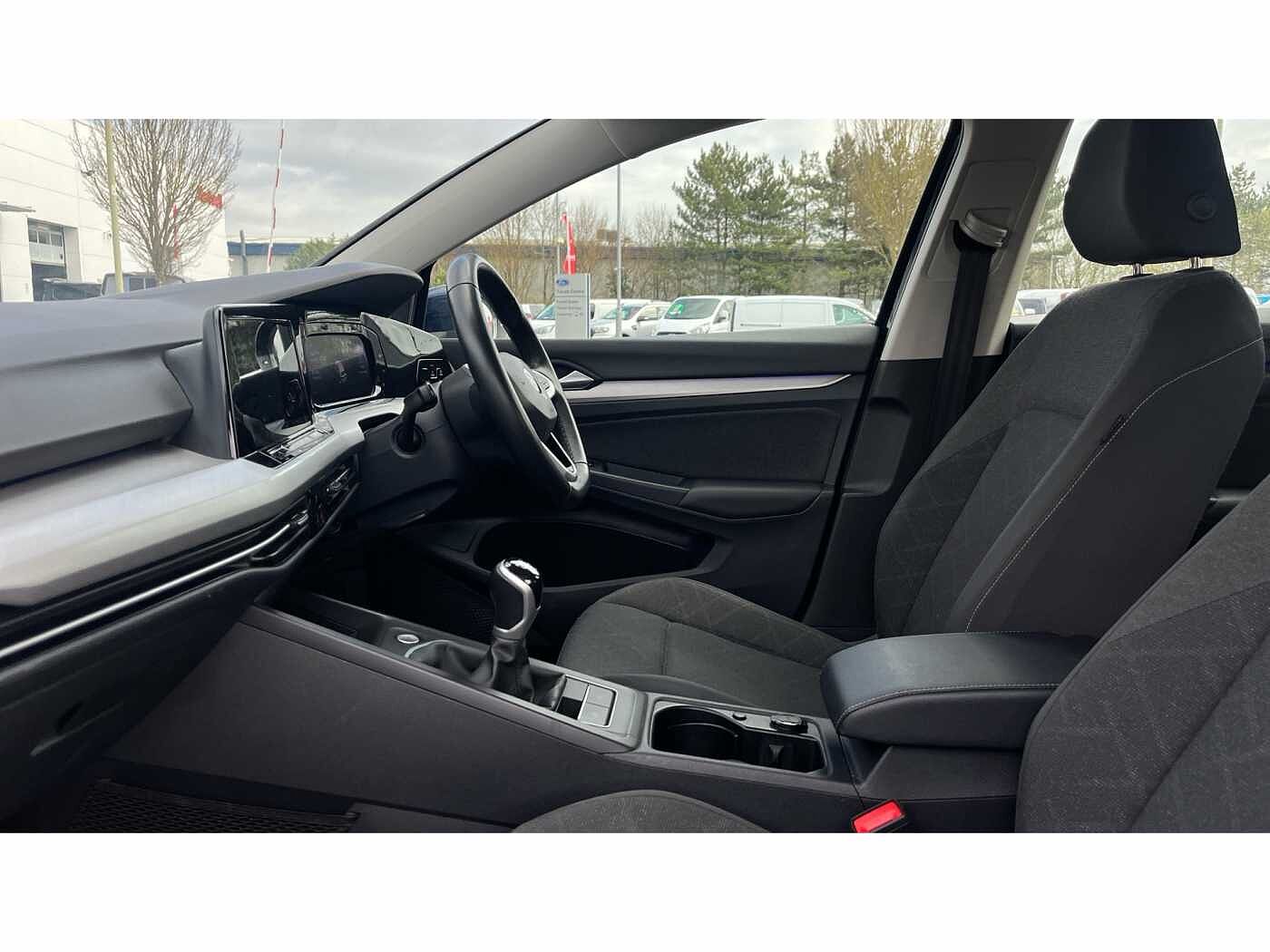 Volkswagen Golf 8 Life 1.5 TSI 130PS 6-speed Manual 5 Door