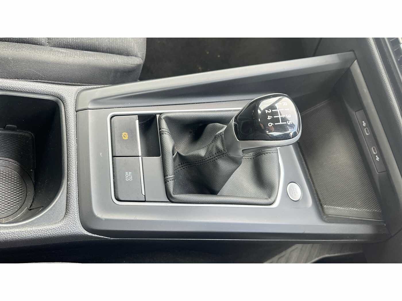 Volkswagen Golf 8 Life 1.5 TSI 130PS 6-speed Manual 5 Door