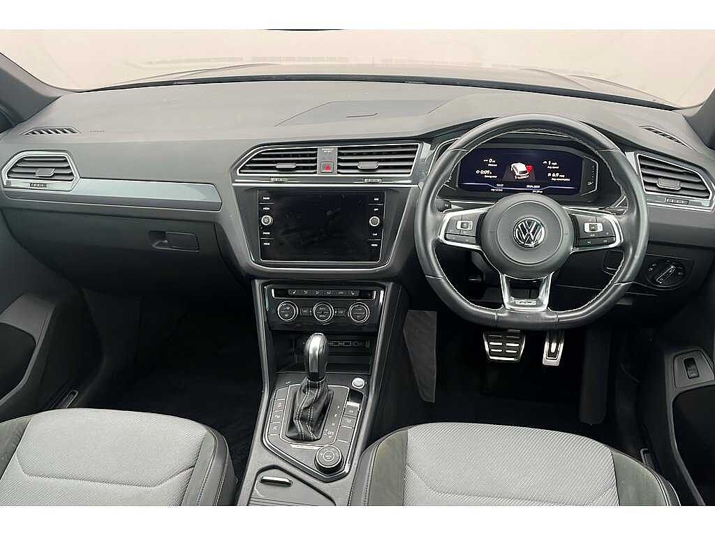 Volkswagen Tiguan SWB R-Line Tech 2.0 TSI 4Motion 230PS 7-Speed DSG 5 Door