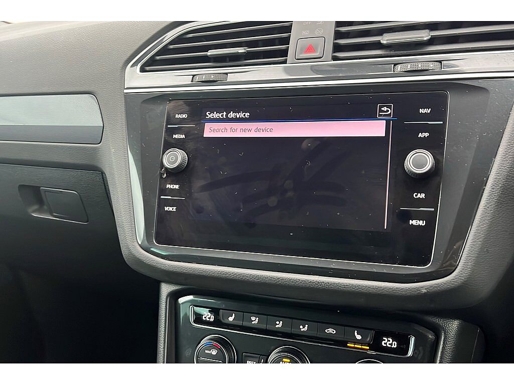 Volkswagen Tiguan SWB R-Line Tech 2.0 TSI 4Motion 230PS 7-Speed DSG 5 Door