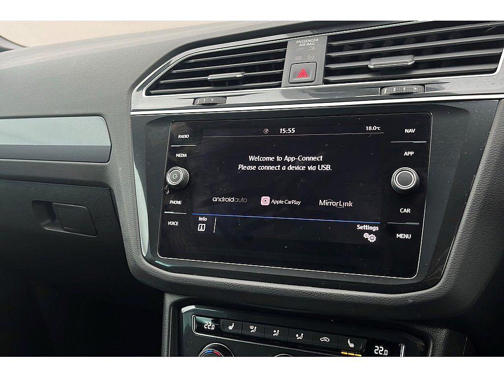 Volkswagen Tiguan SWB R-Line Tech 2.0 TSI 4Motion 230PS 7-Speed DSG 5 Door