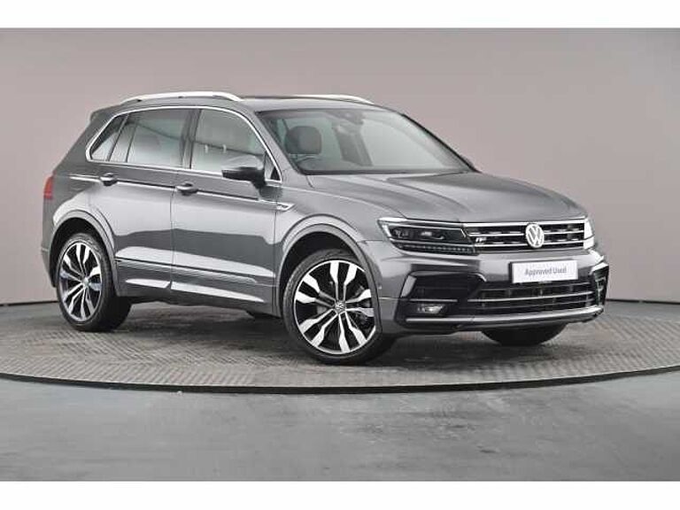 Volkswagen Tiguan SWB R-Line Tech 2.0 TSI 4Motion 230PS 7-Speed DSG 5 Door