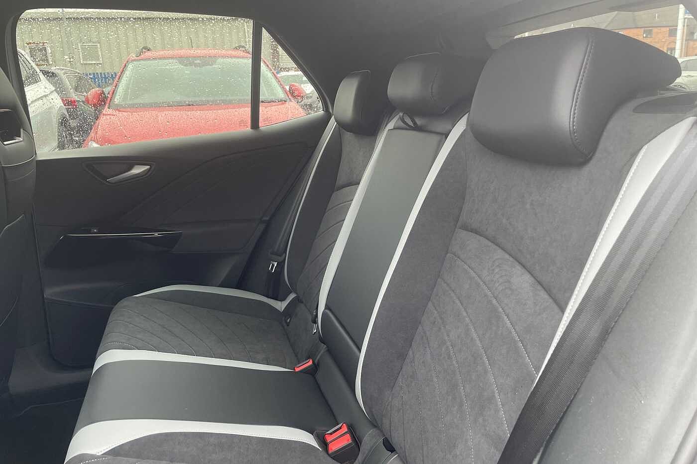 Volkswagen ID.3 Pro Launch Edition 3 58kWh 204PS Auto 5 Dr