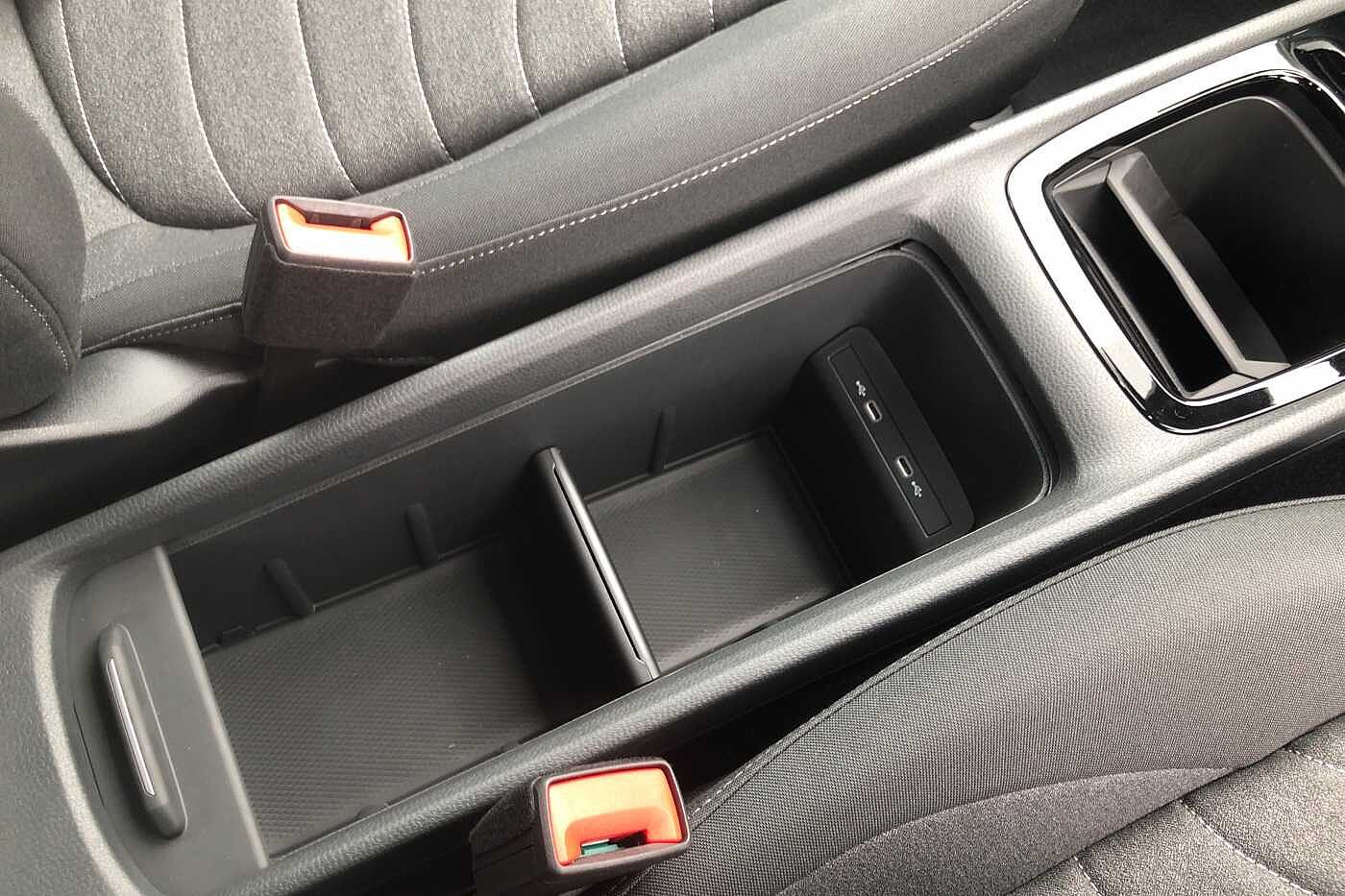 Volkswagen ID.3 Pro 58kWh 204PS 1-speed automatic 5 Door
