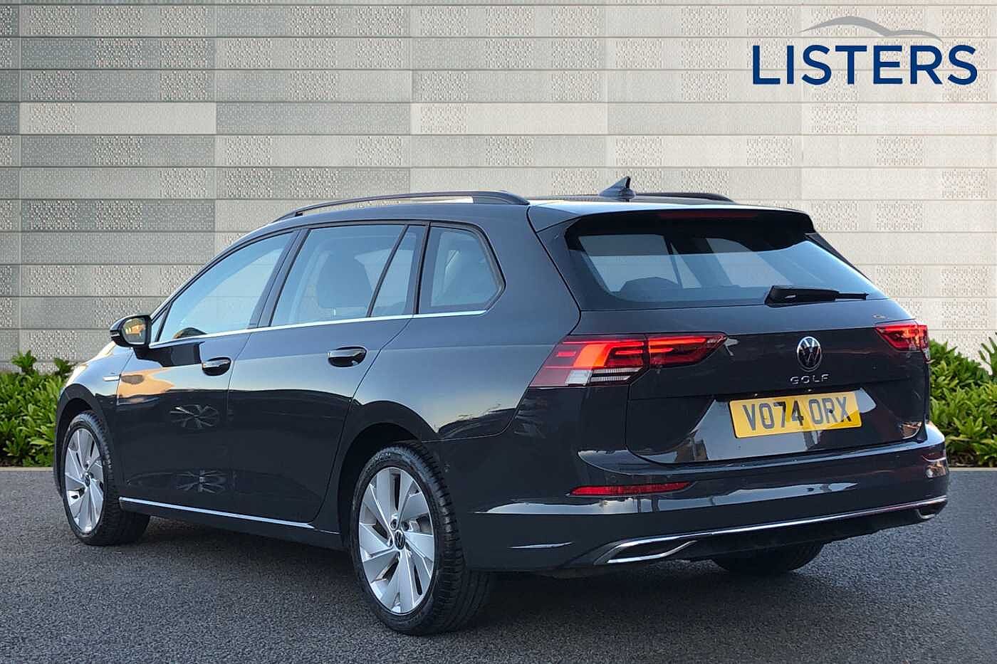 Volkswagen Golf 8 Style 2.0 TDI 150PS 7-speed DSG 5 Door *TOWBAR KEYLESS SUNROOF*