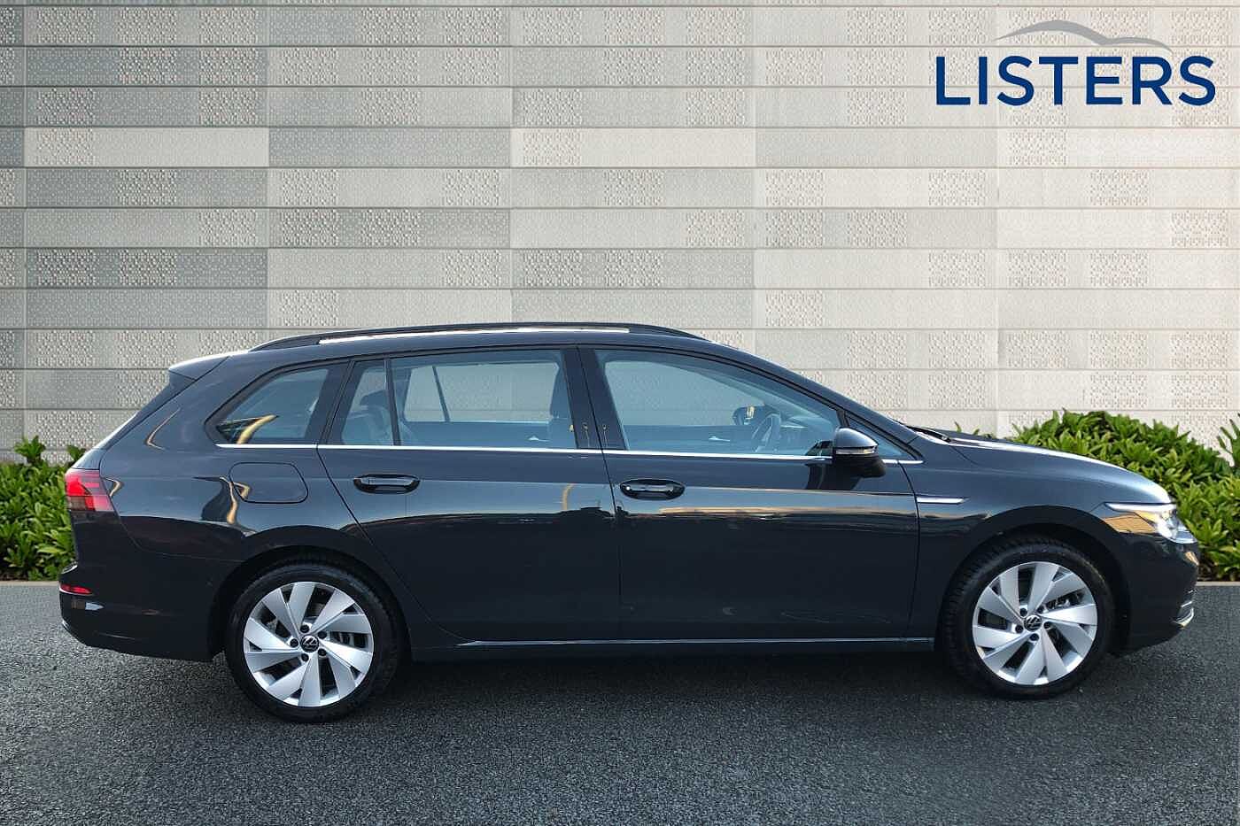 Volkswagen Golf 8 Style 2.0 TDI 150PS 7-speed DSG 5 Door *TOWBAR KEYLESS SUNROOF*