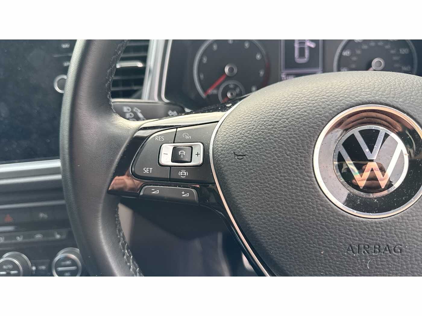 Volkswagen T-ROC 1.0 TSI Active 110PS