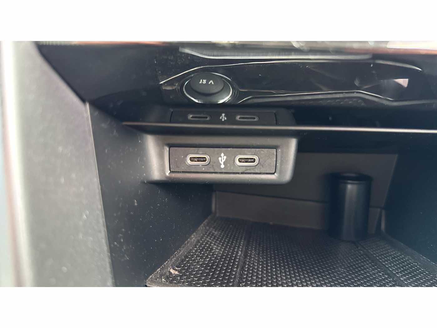 Volkswagen T-ROC 1.0 TSI Active 110PS