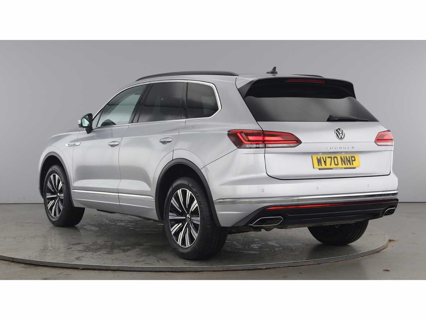 Volkswagen Touareg Diesel Estate 3.0 V6 TDI 4Motion SEL Tech 5dr Tip Auto