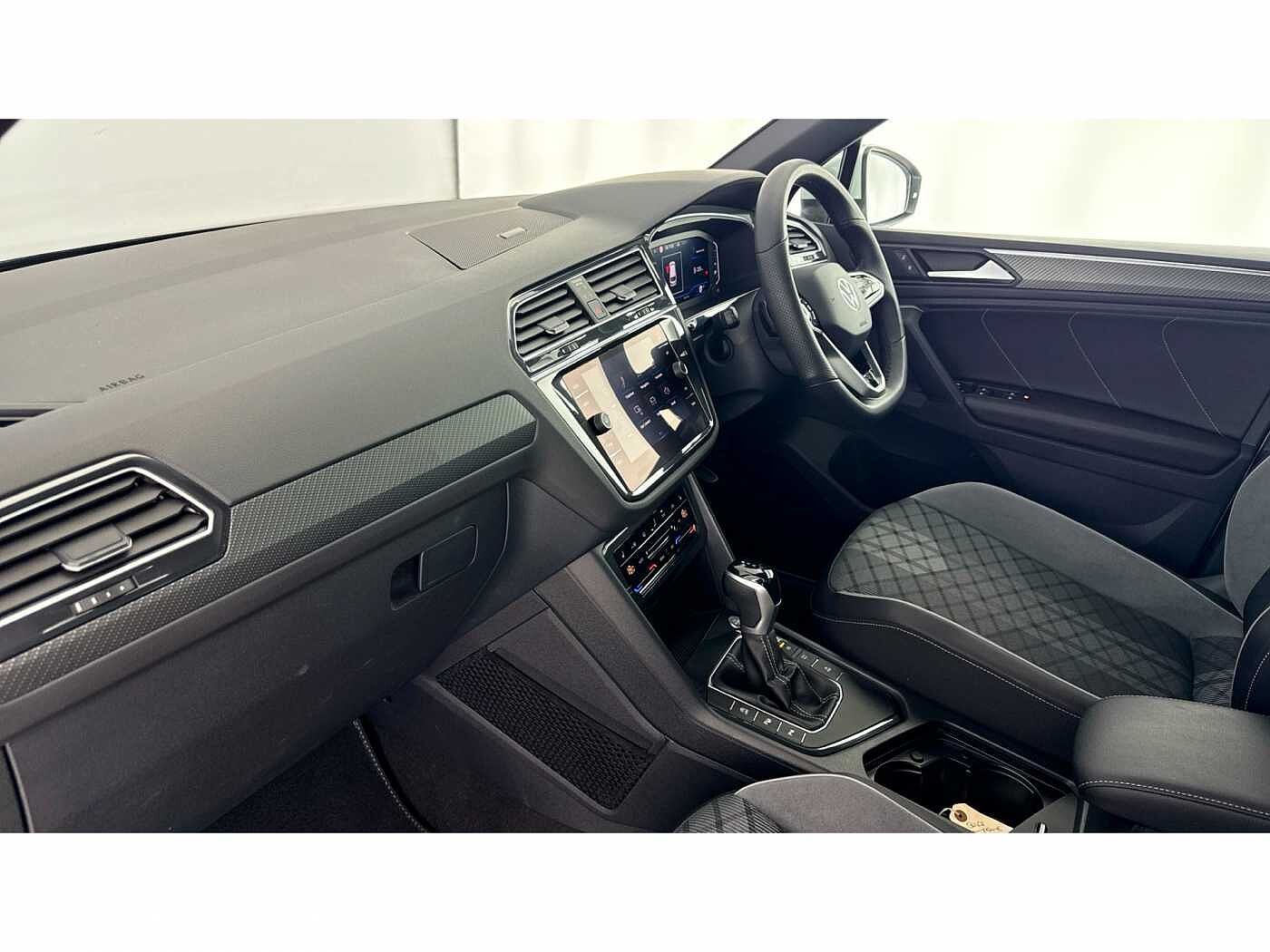Volkswagen Tiguan 1.5 TSI (150ps) R-Line EVO DSG