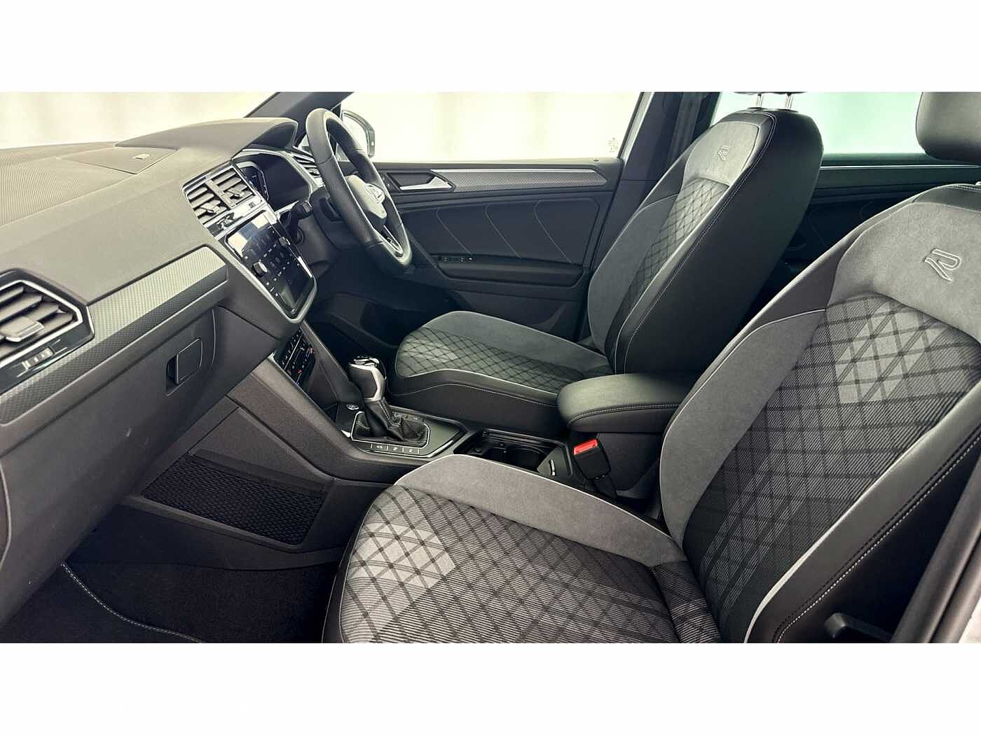 Volkswagen Tiguan 1.5 TSI (150ps) R-Line EVO DSG