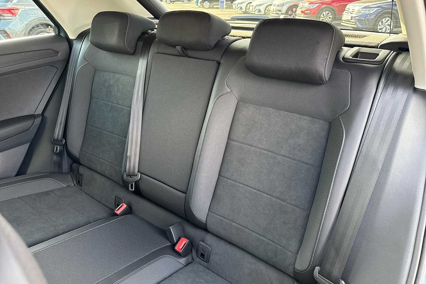 Volkswagen T-roc Hatchback 1.5 TSI Style 5dr