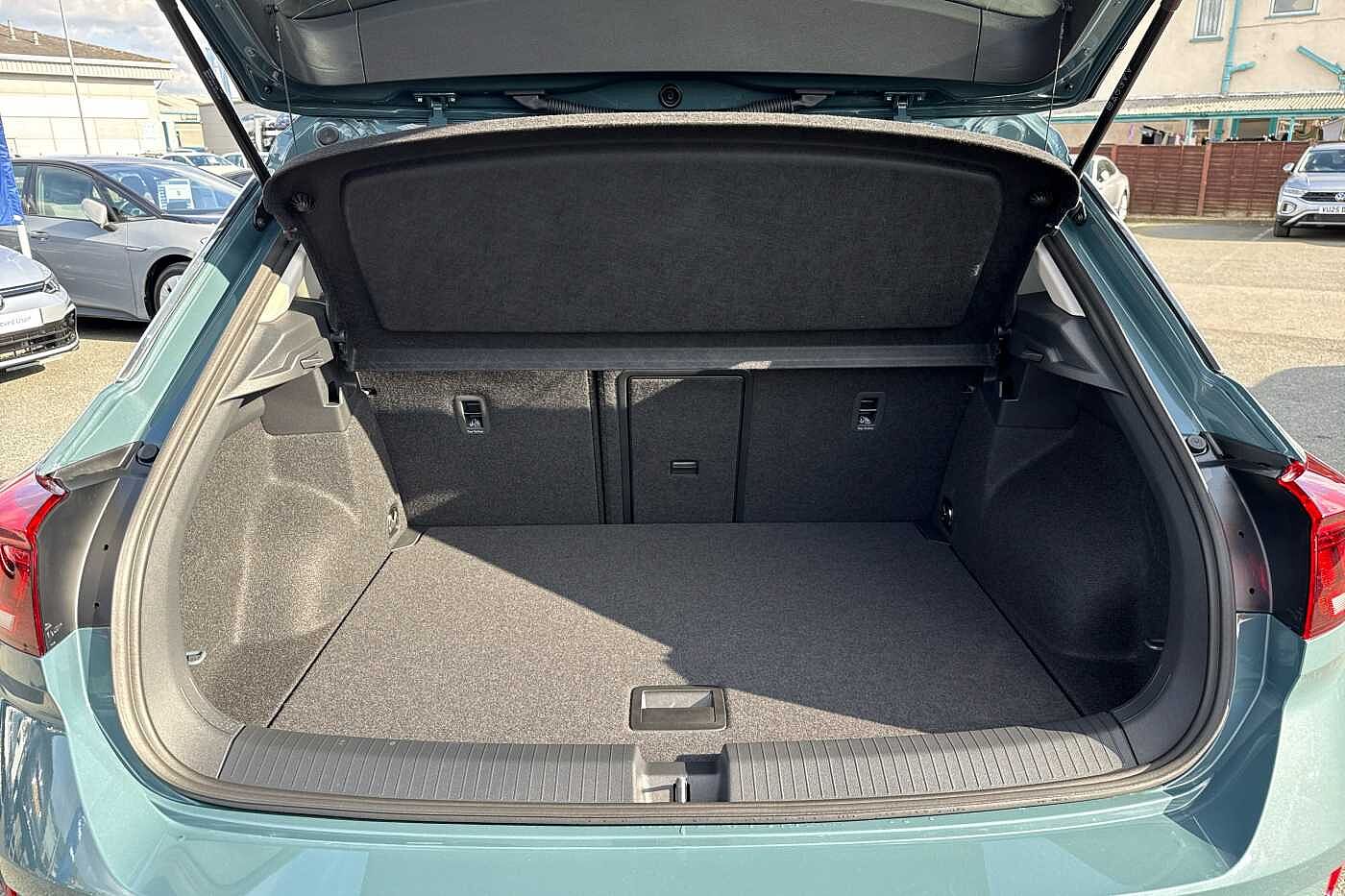 Volkswagen T-roc Hatchback 1.5 TSI Style 5dr