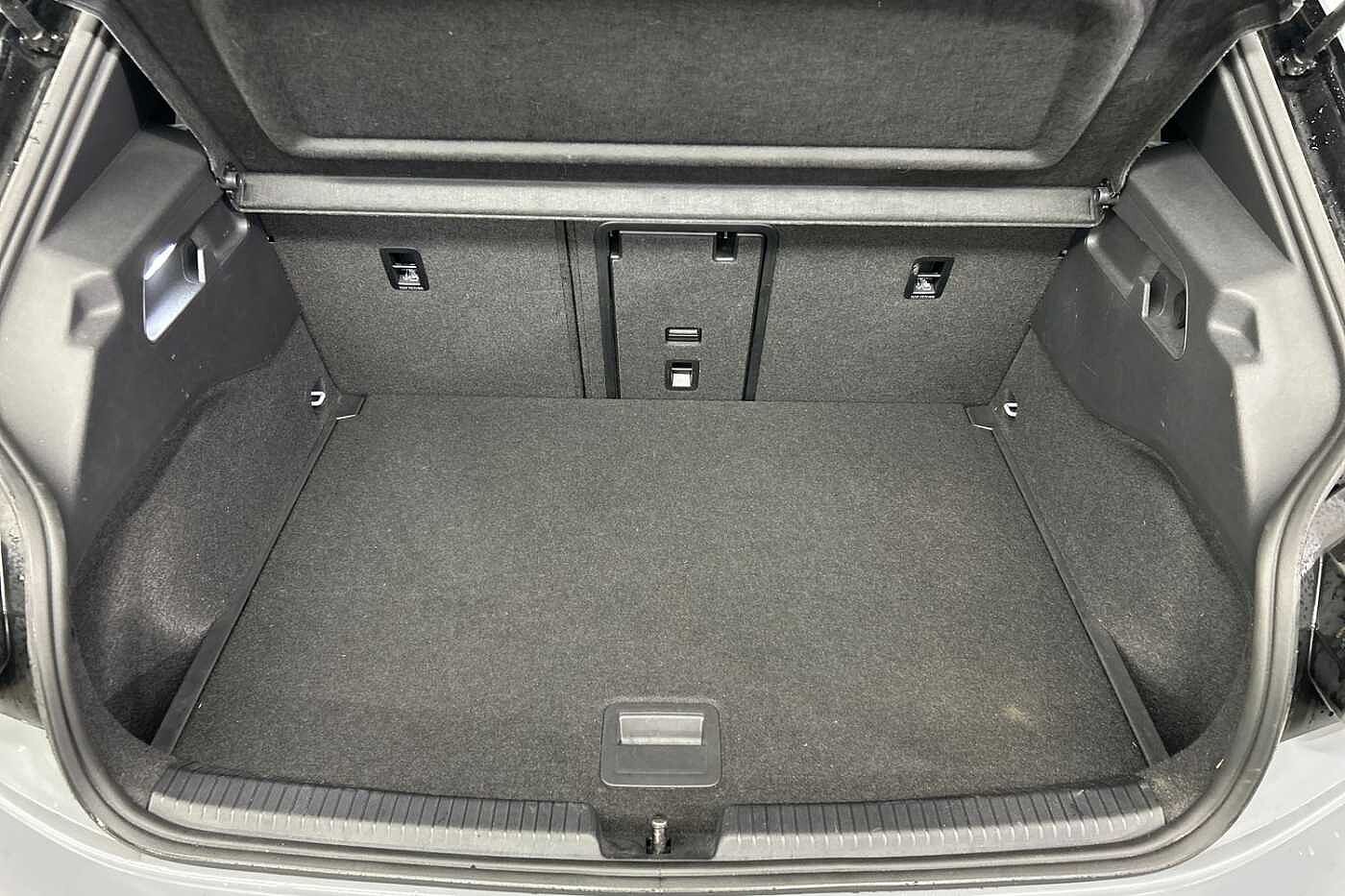 Volkswagen ID.3 Launch Edition 1 58kWh Pro 204PS Automatic