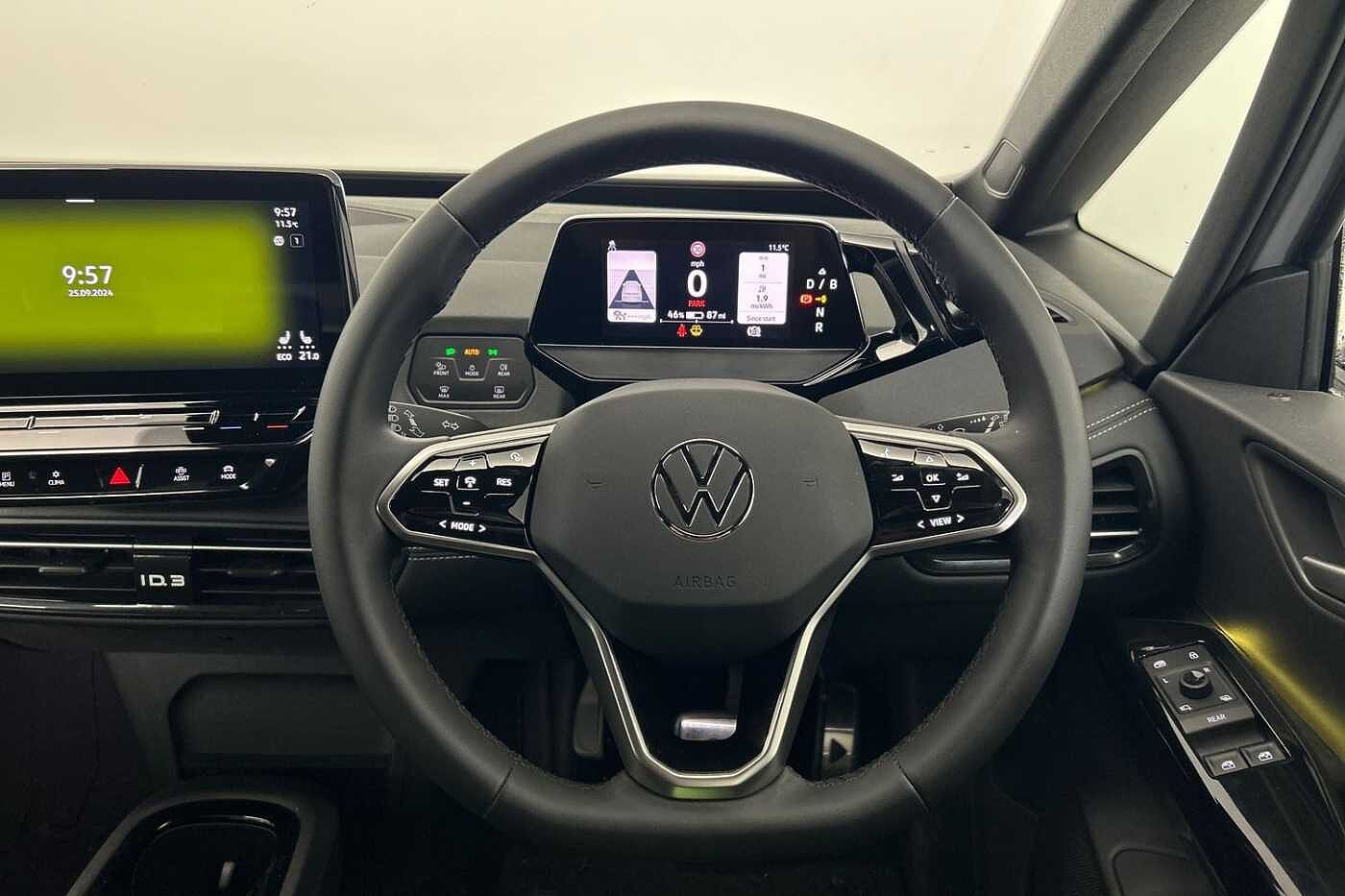 Volkswagen ID.3 Launch Edition 1 58kWh Pro 204PS Automatic
